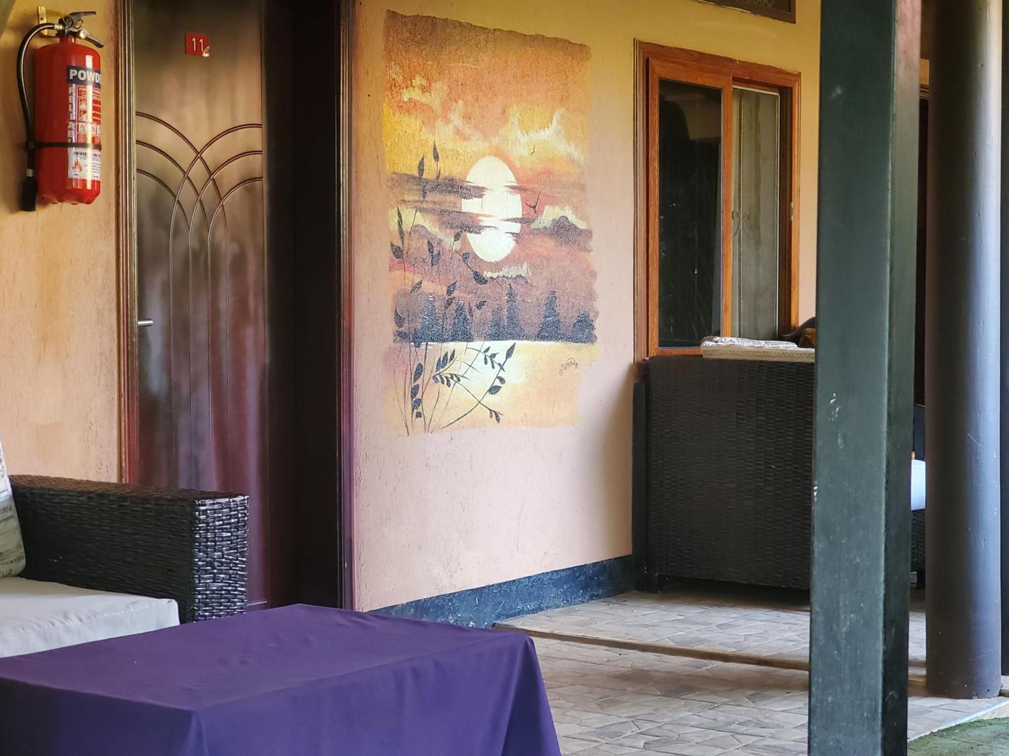 Gorilla African Guest House Entebbe Eksteriør bilde