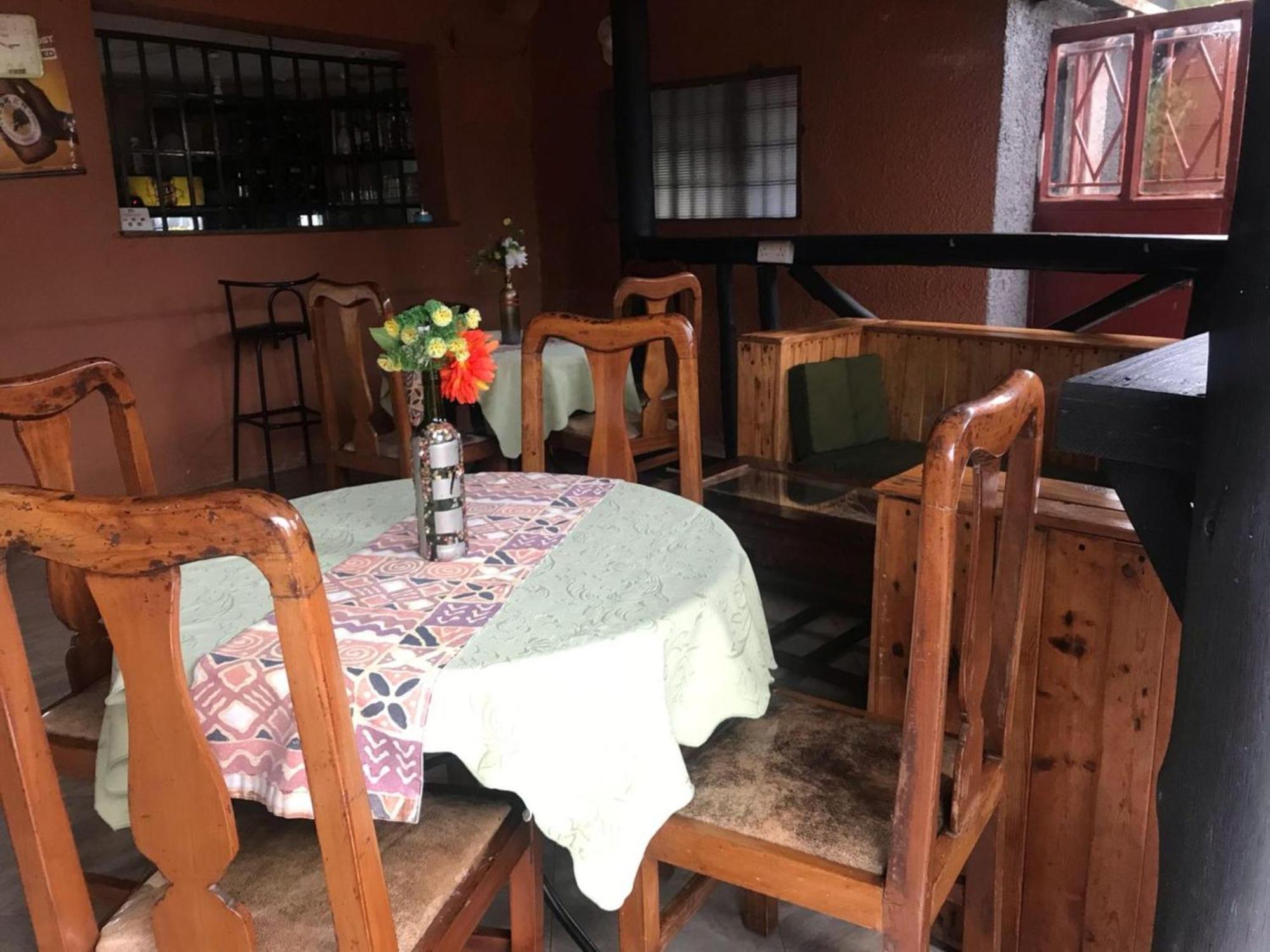 Gorilla African Guest House Entebbe Eksteriør bilde